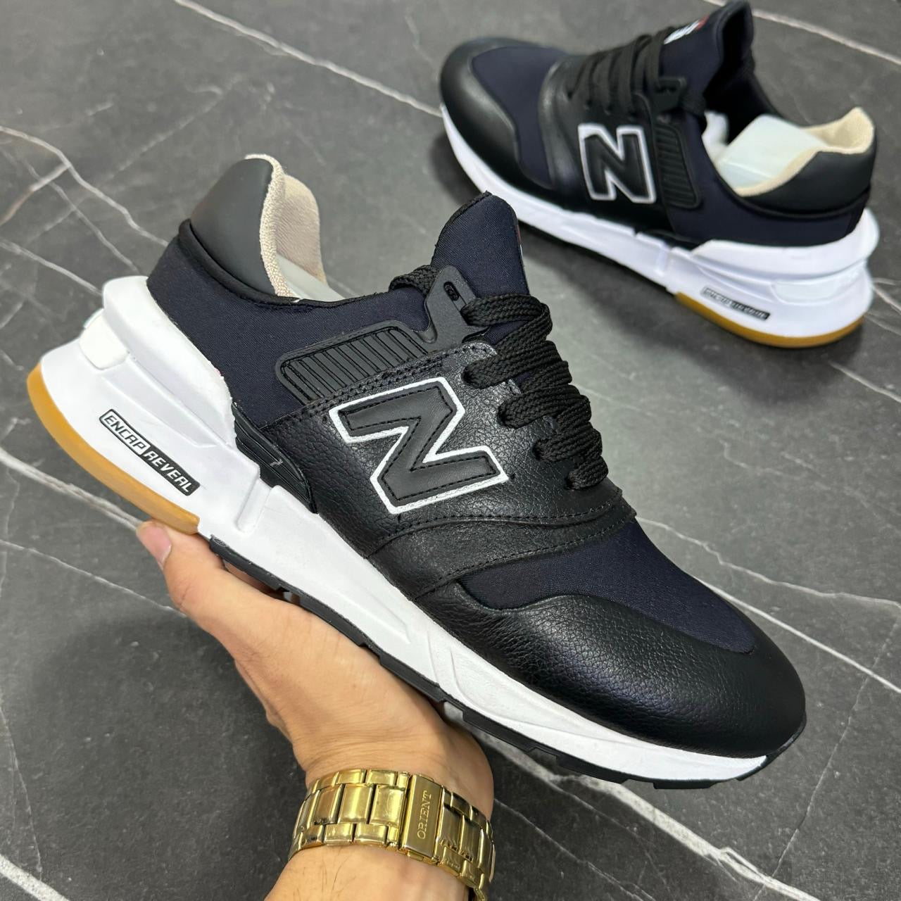 New Balance 997s Black - Zip Tênis