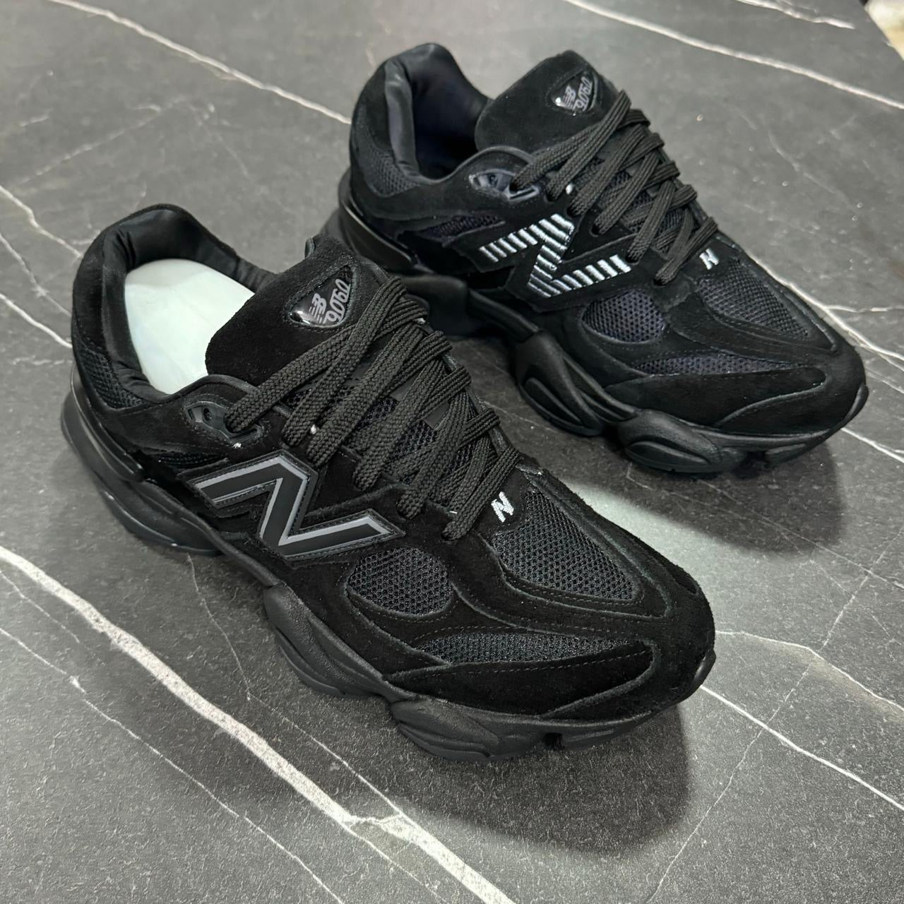 New Balance 9060 Black - Zip Tênis