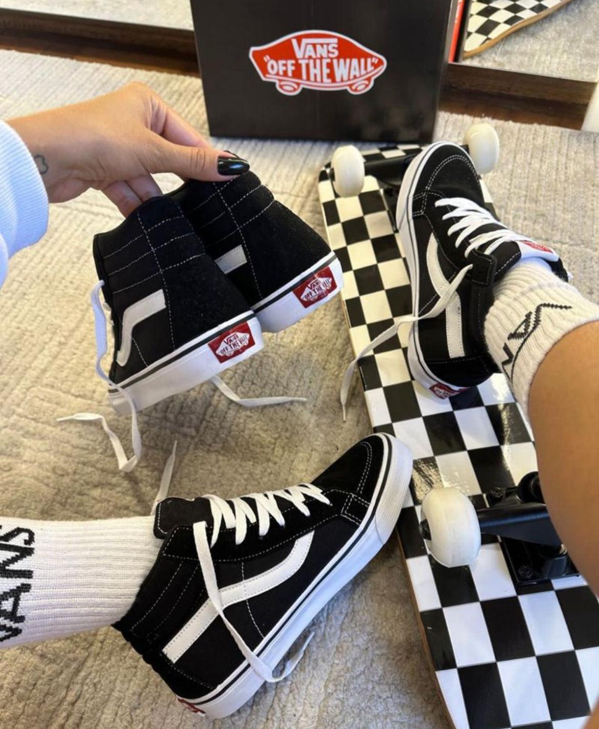 Vans SK8-HI Black/White - Zip Tênis