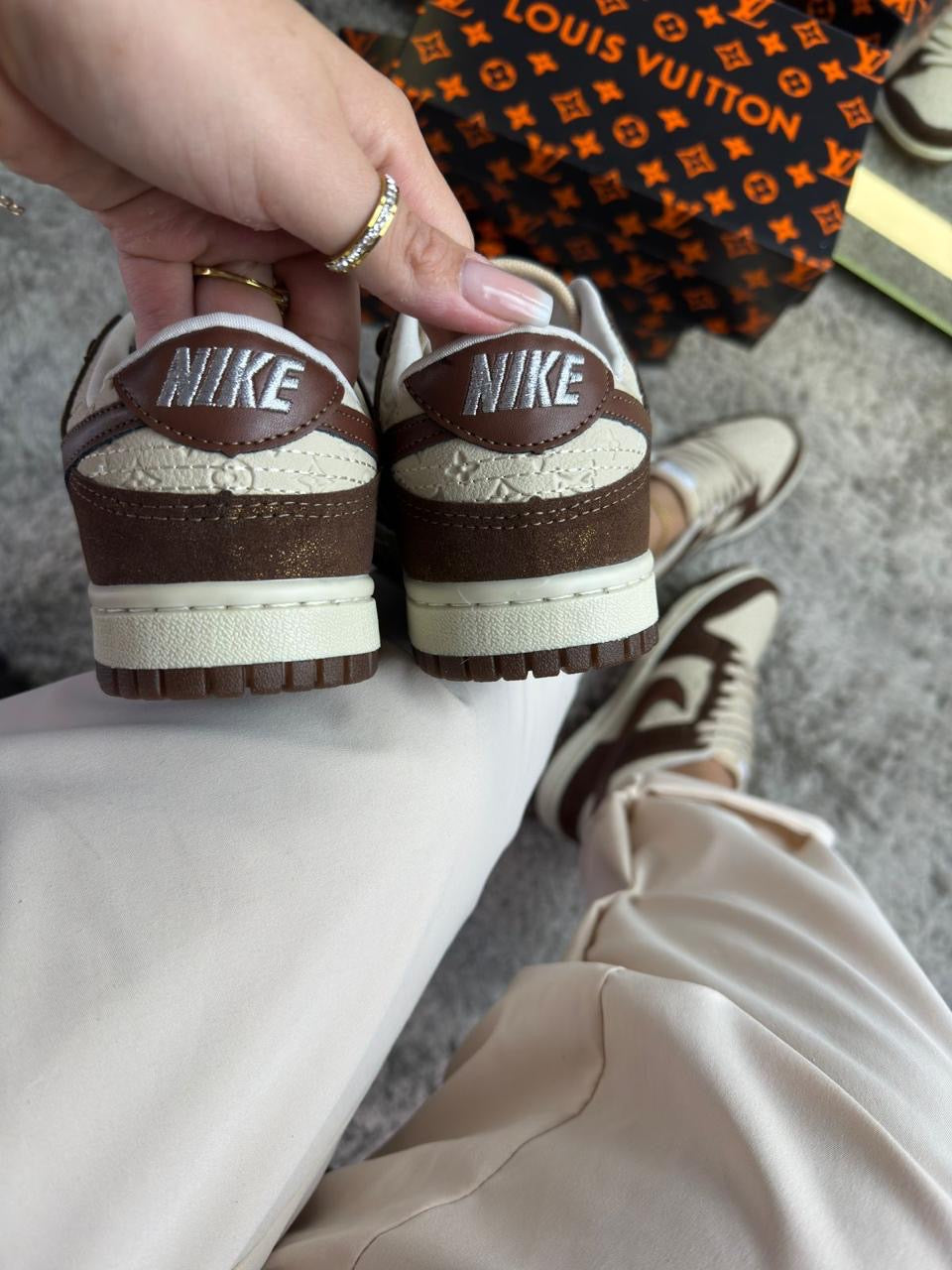 Sb Dunk Low Louis Vuitton - Zip Tênis