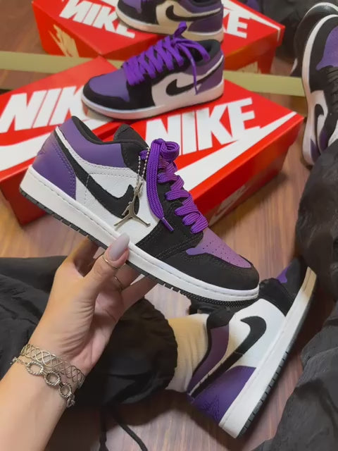 Air Jordan Low Purple